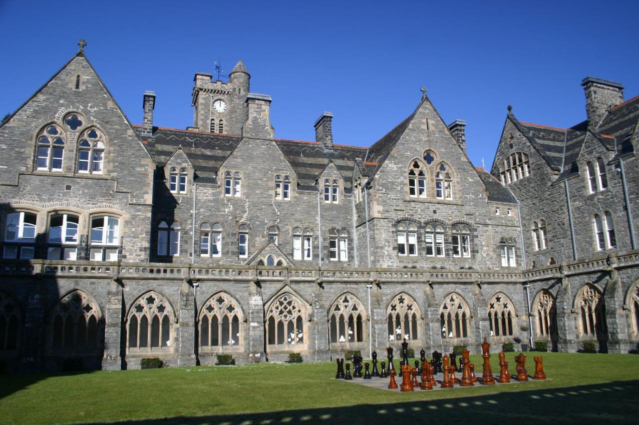Loch Ness Moat House Apartments Форт Аугустус Экстерьер фото